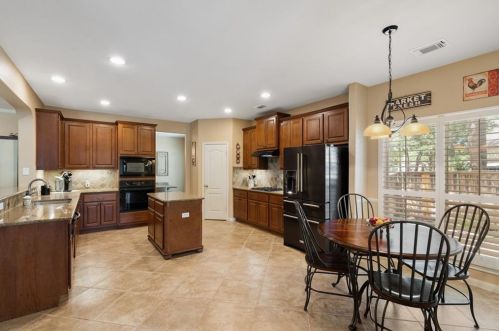 270 Abbott Dr, Austin TX 78737-4536 exterior