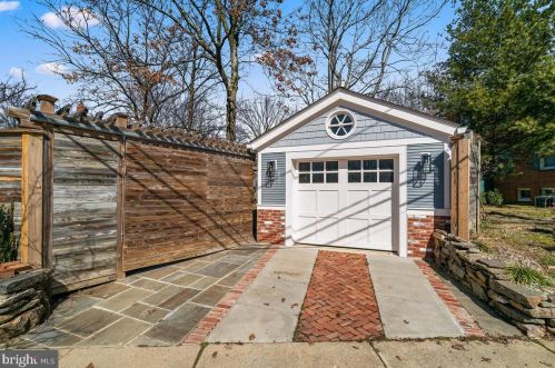 7105 Carroll Ave, Silver Spring MD 20912-4637 exterior