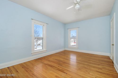 522 Broas St, Belding MI 48809-1911 exterior