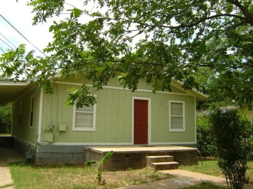 1304 Cometa St, Austin TX  78721-1220 exterior