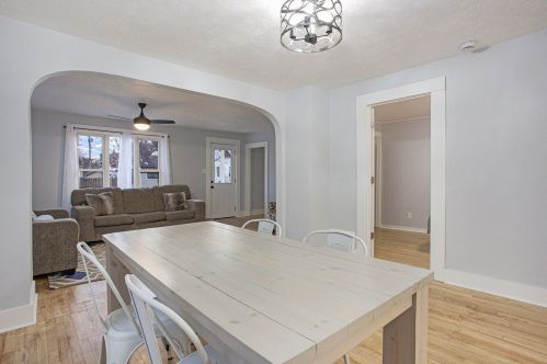 905 Courtney St, Grand Rapids MI 49504-3139 exterior