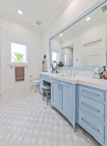 185 Cajeput Dr, Naples FL 34108-2611 exterior