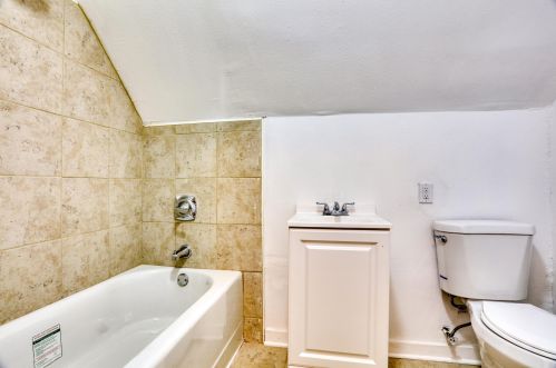 1963 8th St, Milwaukee WI  53204-3851 exterior