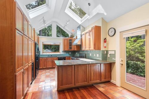 1827 Marlbrook Dr, Atlanta GA 30307-1768 exterior