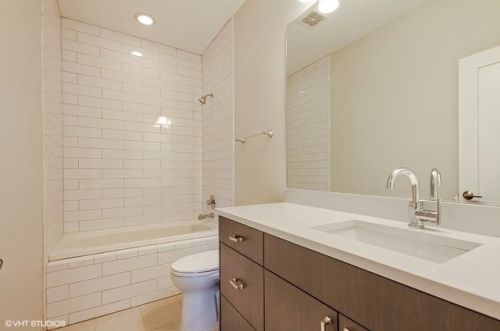 2752 Monroe St, Chicago IL 60624-2661 exterior