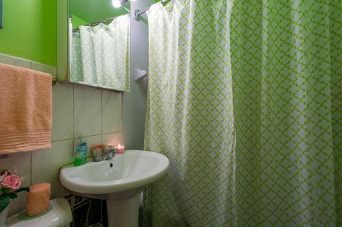 7625 Perry Ave, Chicago IL 60628-7320 exterior