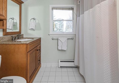 36 Markham Rd, Princeton NJ 08540-5348 exterior