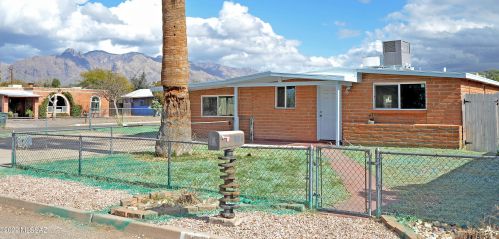 364 Calle Arizona, Tucson, AZ 85705-2879