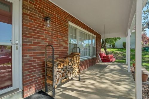 9 High Acres Dr, Poughkeepsie, NY 12603-3709