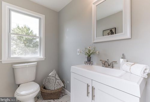 1945 Narberth Ave, Haddon Heights NJ 08035-1018 exterior