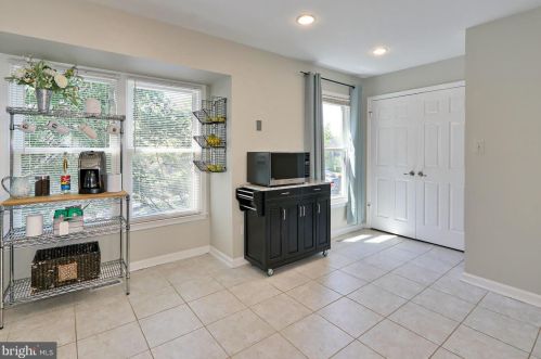 5324 Buxton Ct, Alexandria VA 22315-4761 exterior