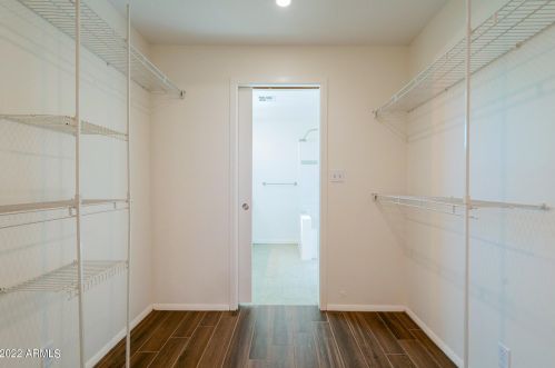 4220 16 Dr, Phoenix AZ 85015-1426 exterior