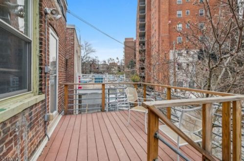 654 Blvd, Union City NJ 07086-6839 exterior