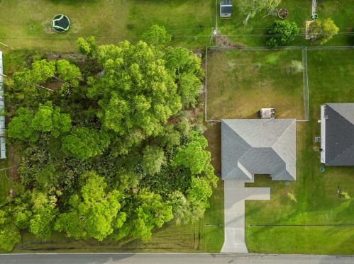 1926 Del Rio Blvd, Fort Pierce FL exterior