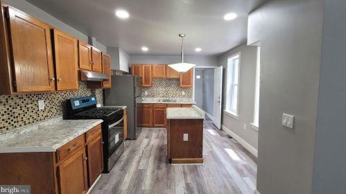 14 Adella Ave, Trenton NJ  08609-2002 exterior