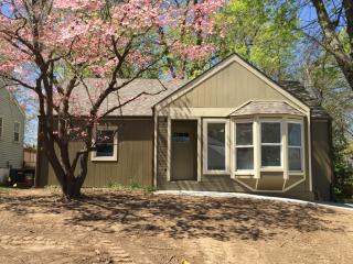 1222 Pleasant St, Independence MO  64055-1719 exterior