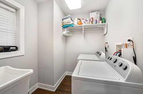 4310 Bernard St, Chicago IL 60618-1109 exterior