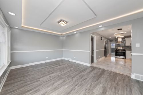 8404 Elizabeth St, Chicago IL  60620-4035 exterior