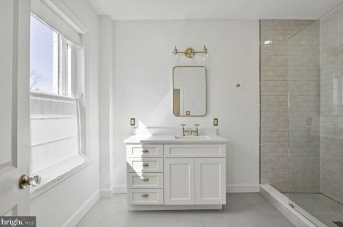 322 Capitol St, Washington DC 20003-1507 exterior