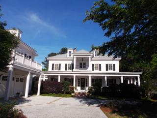 33 Old Oak Rd, Bluffton SC  29909-7040 exterior