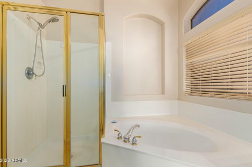 2460 Indian Wl Pl, Chandler AZ 85249-4169 exterior