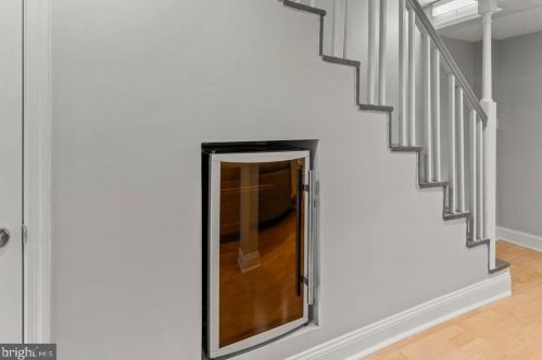 442 Manor Pl, Washington DC  20010-1714 exterior