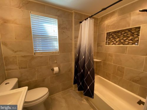 341 Daly St, Philadelphia PA  19148-3306 exterior