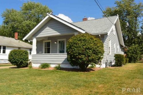 1112 6th St, Pekin, IL 61554-4616