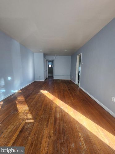 32 Varnum St, Washington, DC 20011-7413