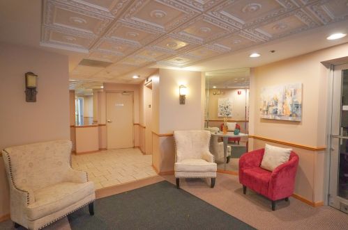 8540 Foster Ave, Chicago, IL 60706-2704