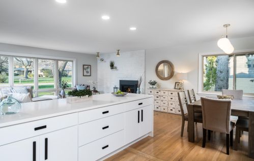 229 Bergen Dr, Milwaukee WI  53217-2308 exterior