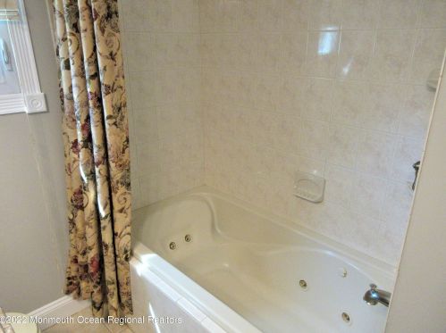 13 Andover Rd, Jackson Twp NJ 08527-1375 exterior