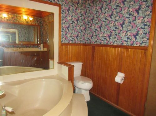 2419 Coffin St, Denison TX 75020-7209 exterior