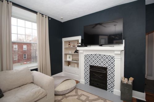 1664 Hillsdale Ave, Pittsburgh PA 15216-1870 exterior