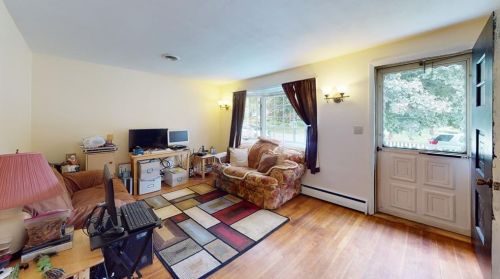 103 Madeleine Ave, Woonsocket RI 02895 exterior