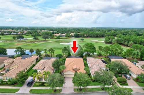 9800 Nuova Way, Fort Pierce FL 34986-2825 exterior