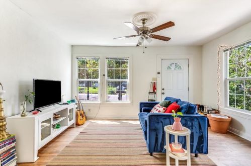 2940 Eckert St, Austin TX  78722-1407 exterior