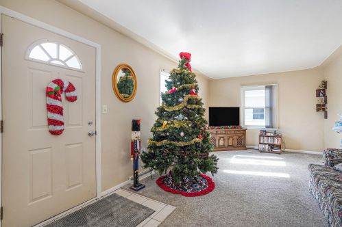 3260 Woodward Ave, Wyoming, MI 49509