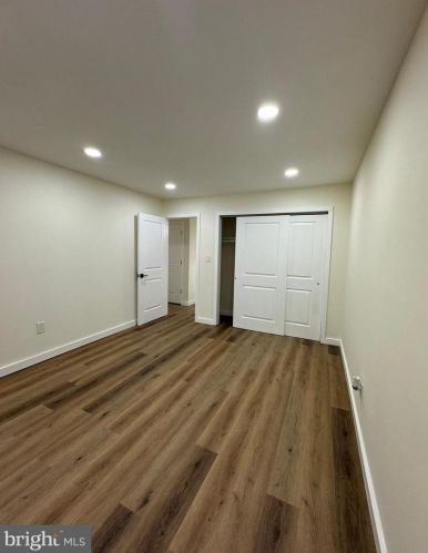 909 Garnet Dr, Burlington NJ 08016-4715 exterior