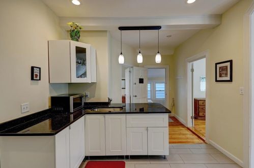 15 Armington Ave, Providence RI 02908-5202 exterior