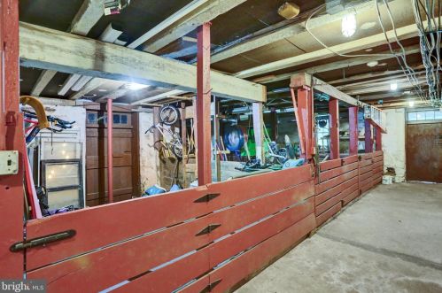 886 Vaughn Rd, Pottstown PA exterior