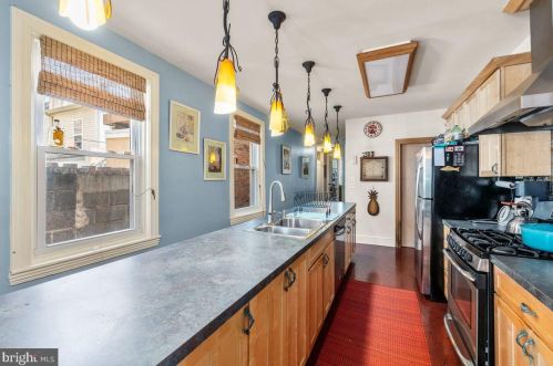 1129 Christian St, Philadelphia PA 19147-3710 exterior