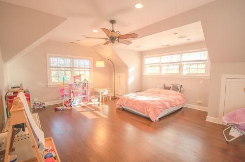 6654 Kilbourn Ave, Chicago IL  60712-3326 exterior