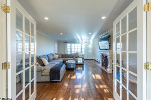 752 Ridge Road Ter, Kinnelon NJ  07405-2132 exterior