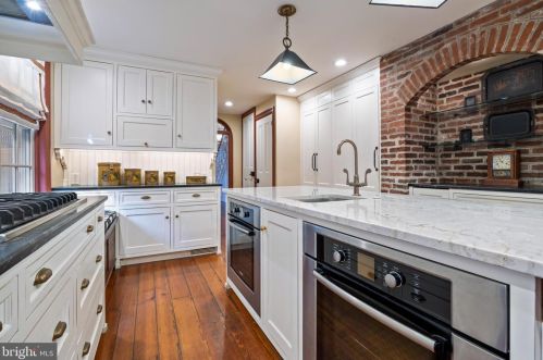 1016 Clinton St, Philadelphia PA 19107-6017 exterior