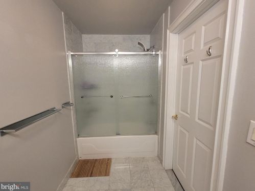 1500 Chestnut St, Philadelphia PA  19102-2737 exterior