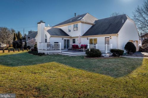 44 Martin Ln, Trenton NJ 08619-1171 exterior