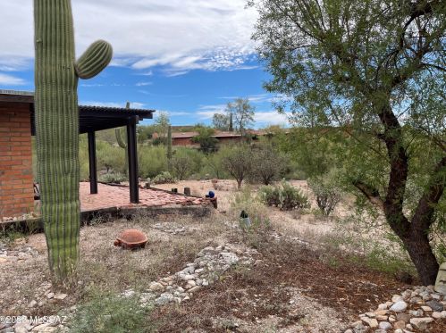 5040 Camino Esplendora, Tucson AZ 85718-4508 exterior