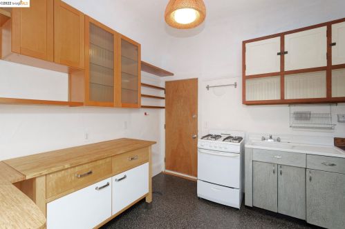 2503 Regent St, Berkeley CA 94705-2111 exterior