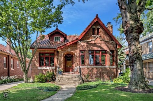 9916 Hoyne Ave, Chicago, IL 60643-1816